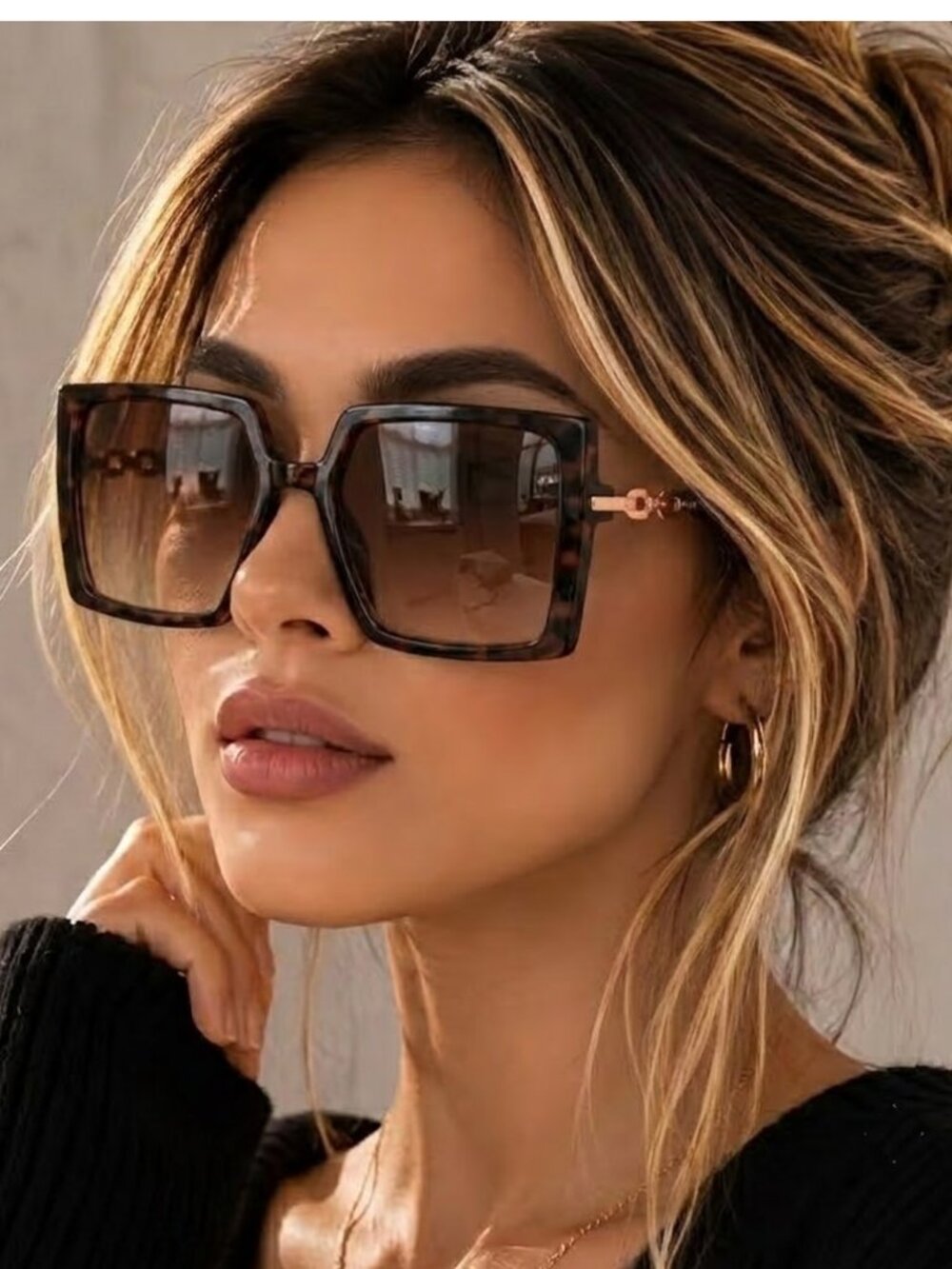 Women's Oversized Square Tortoiseshell Sunglasses w/Chain Rhinestone - NWT